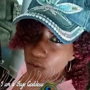 Meet your Posher, Danita